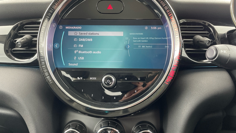 MINI Hatchback 135kW Cooper S Level 1 33kWh 3dr Auto Electric Hatchback